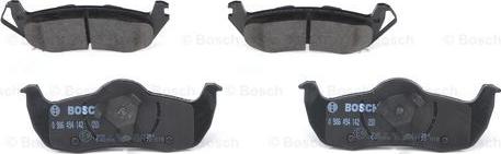 BOSCH 0 986 494 142 - Тормозные колодки, дисковые, комплект www.parts5.com