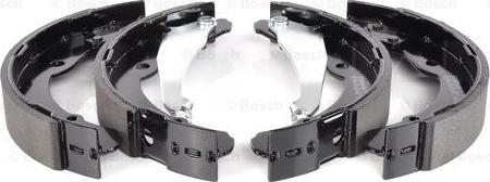 BOSCH 0 986 487 555 - Brake Shoe Set www.parts5.com