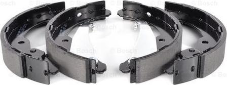 BOSCH 0 986 487 555 - Brake Shoe Set www.parts5.com