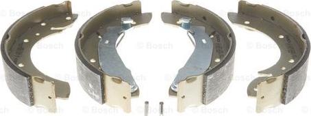 BOSCH 0 986 487 552 - Brake Shoe Set www.parts5.com