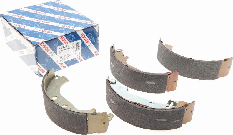 BOSCH 0 986 487 667 - Zestaw szczęk hamulcowych www.parts5.com