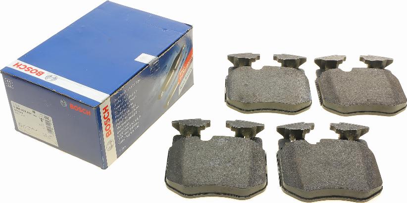 BOSCH 0 986 424 431 - Brake Pad Set, disc brake www.parts5.com