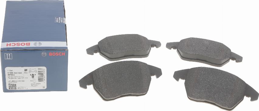 BOSCH 0 986 424 825 - Brake Pad Set, disc brake www.parts5.com