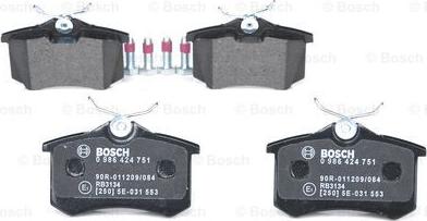 BOSCH 0 986 424 751 - Fren balata seti, diskli fren www.parts5.com