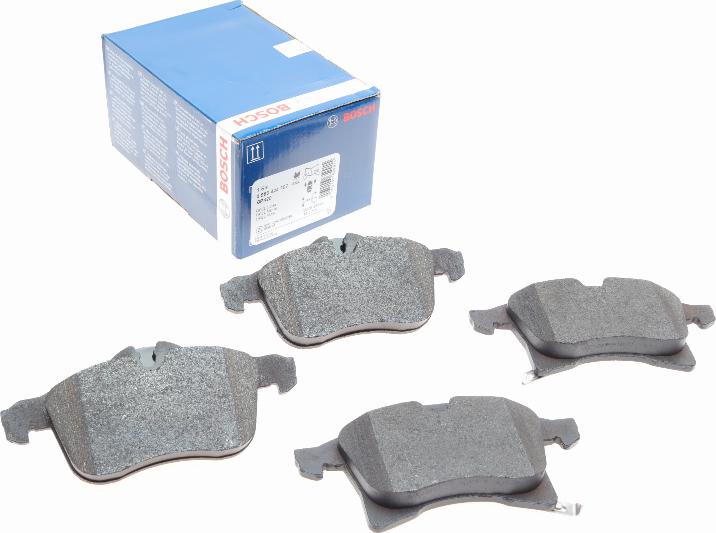 BOSCH 0 986 424 707 - Juego de pastillas de freno www.parts5.com