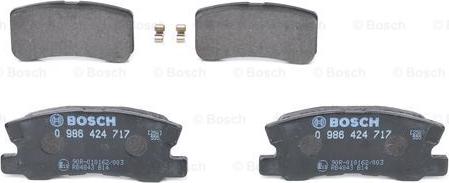 BOSCH 0 986 424 717 - Тормозные колодки, дисковые, комплект www.parts5.com