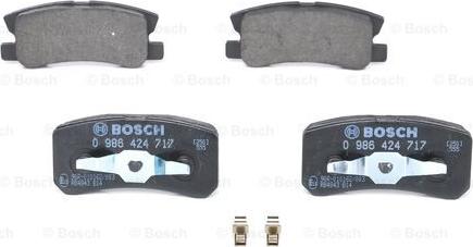 BOSCH 0 986 424 717 - Тормозные колодки, дисковые, комплект www.parts5.com