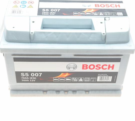 BOSCH 0 092 S50 070 - Стартерная аккумуляторная батарея, АКБ www.parts5.com