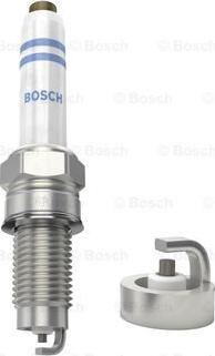 BOSCH 0 241 135 520 - Spark Plug www.parts5.com