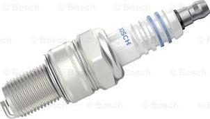 BOSCH 0 241 229 579 - Süüteküünal www.parts5.com