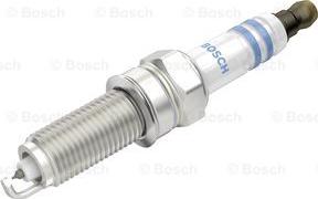 BOSCH 0 242 135 548 - Свеча зажигания www.parts5.com