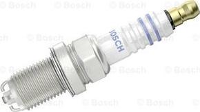 BOSCH 0 242 240 587 - Świeca zapłonowa www.parts5.com