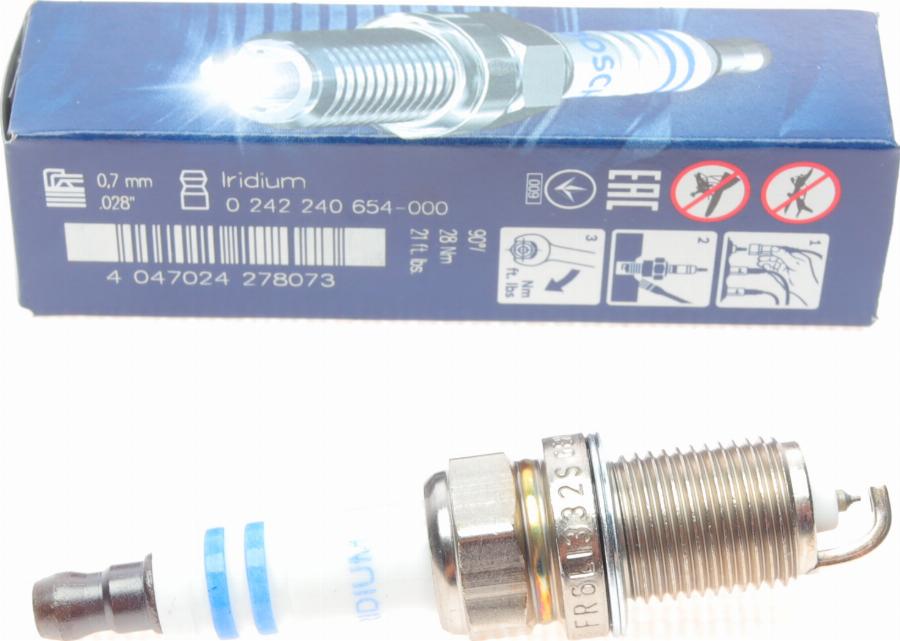 BOSCH 0 242 240 654 - Gyújtógyertya www.parts5.com