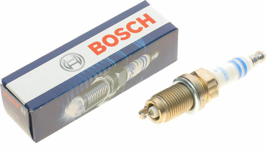 BOSCH 0 242 240 675 - Gyújtógyertya www.parts5.com