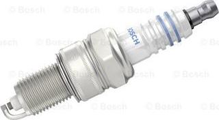 BOSCH 0 242 229 779 - Zündkerze www.parts5.com