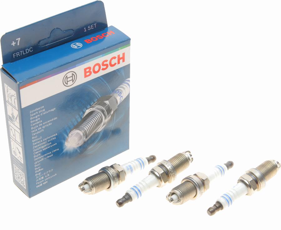 BOSCH 0 242 235 914 - Gyújtógyertya www.parts5.com