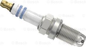 BOSCH 0 242 235 766 - Gyújtógyertya www.parts5.com