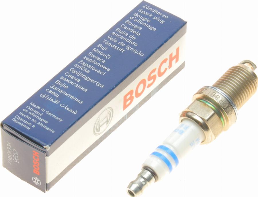 BOSCH 0 242 230 534 - Gyújtógyertya www.parts5.com