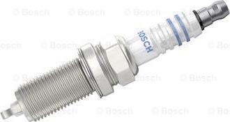 BOSCH 0 242 229 797 - Süüteküünal www.parts5.com