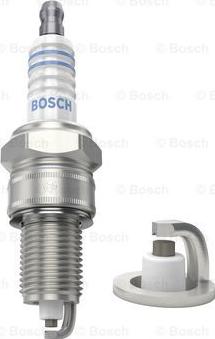 BOSCH 0 242 229 779 - Zündkerze www.parts5.com