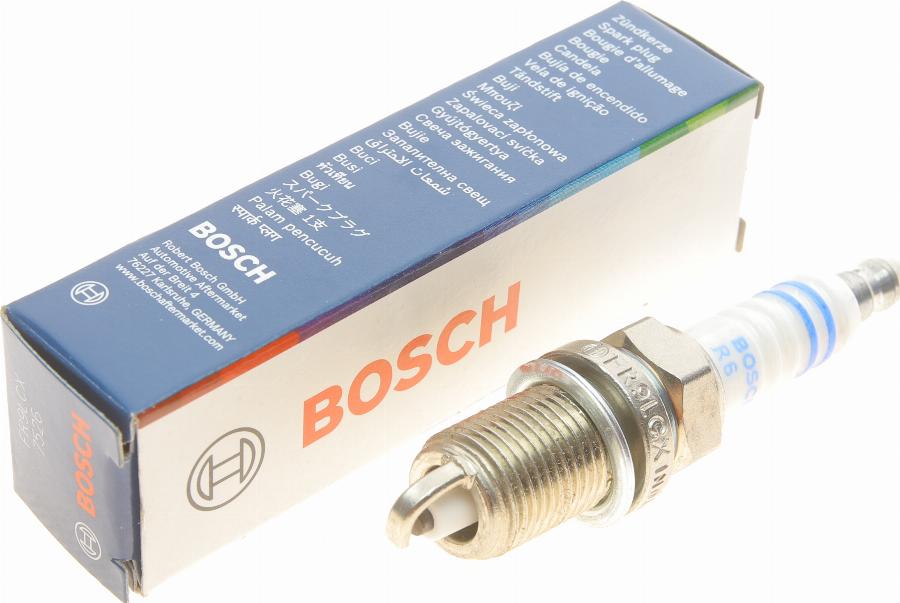 BOSCH 0 242 225 580 - Bujía de encendido www.parts5.com