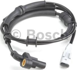 BOSCH 0 265 007 665 - Sensor, wheel speed www.parts5.com