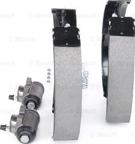 BOSCH 0 204 114 556 - Brake Shoe Set www.parts5.com