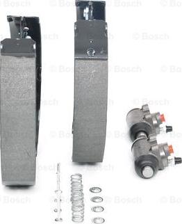 BOSCH 0 204 114 518 - Juego de zapatas de frenos www.parts5.com