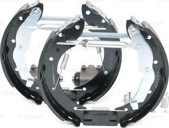 BOSCH 0 204 114 518 - Juego de zapatas de frenos www.parts5.com