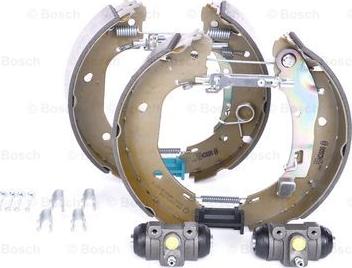 BOSCH 0 204 114 646 - Brake Shoe Set www.parts5.com