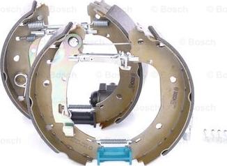 BOSCH 0 204 114 646 - Brake Shoe Set www.parts5.com