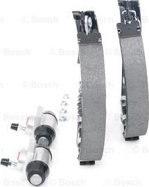 BOSCH 0 204 114 651 - Brake Shoe Set www.parts5.com