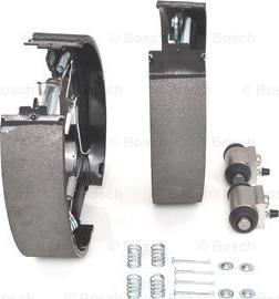 BOSCH 0 204 114 667 - Brake Shoe Set www.parts5.com