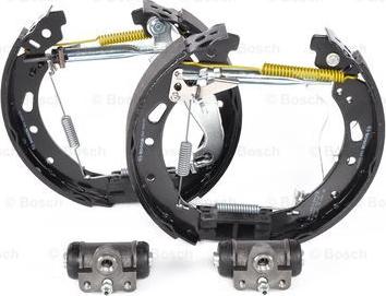 BOSCH 0 204 114 681 - Brake Shoe Set www.parts5.com