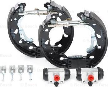 BOSCH 0 204 114 683 - Brake Shoe Set www.parts5.com