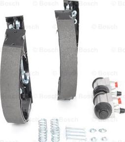 BOSCH 0 204 114 333 - Brake Shoe Set www.parts5.com