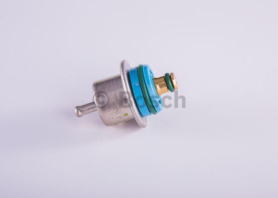 BOSCH 0 280 160 585 - Control Valve, fuel pressure www.parts5.com