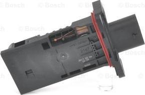 BOSCH 0 280 218 324 - Air Mass Sensor www.parts5.com