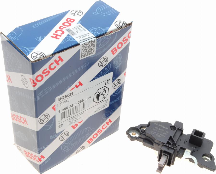 BOSCH 1 986 AE0 065 - Régulateur d'alternateur www.parts5.com