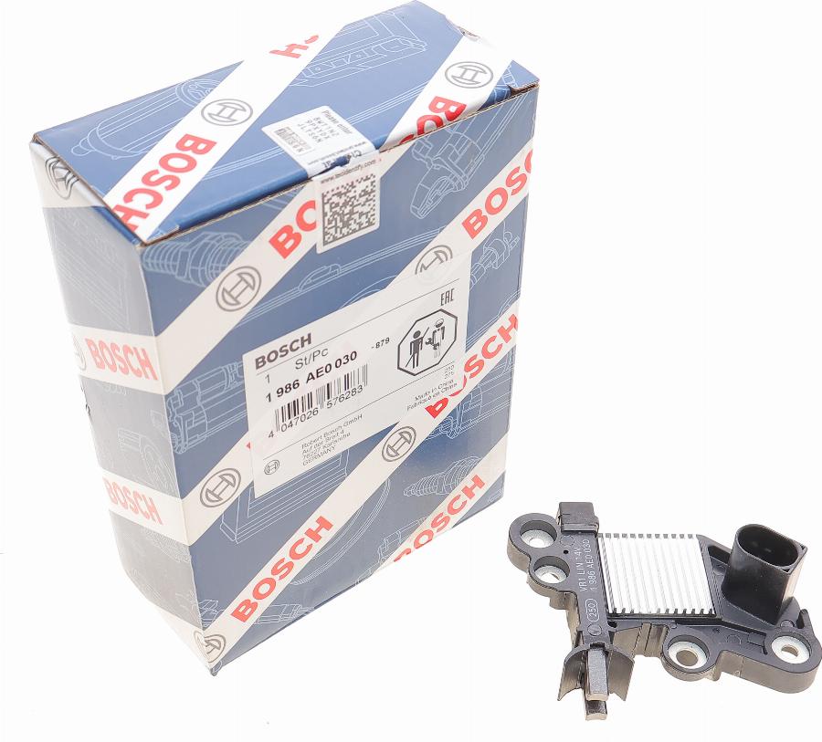 BOSCH 1 986 AE0 030 - Regulador del alternador www.parts5.com