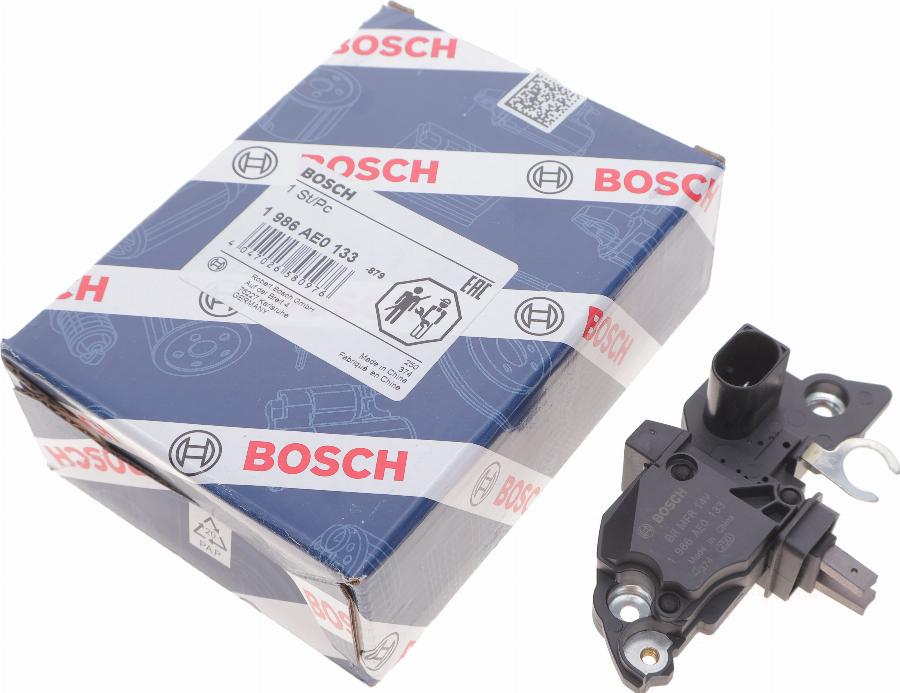 BOSCH 1 986 AE0 133 - Regler alternatora www.parts5.com