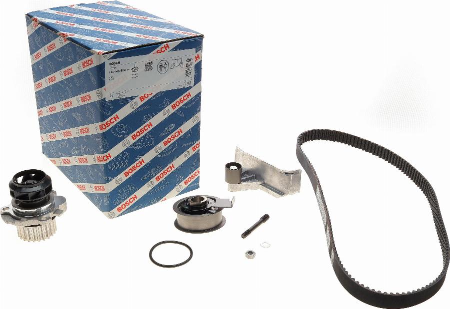 BOSCH 1 987 946 984 - Pompe à eau + kit de courroie de distribution www.parts5.com