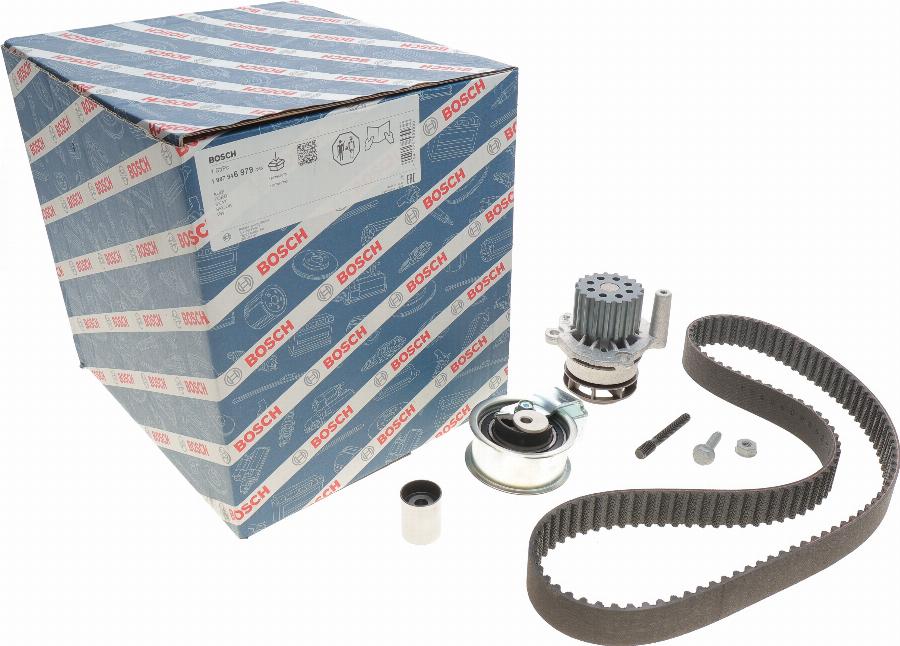 BOSCH 1 987 946 979 - Bomba de agua + kit correa distribución www.parts5.com