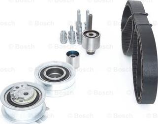 BOSCH 1 987 946 582 - Set curea de distributie www.parts5.com