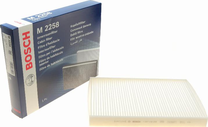 BOSCH 1 987 432 258 - Filter,salongiõhk www.parts5.com