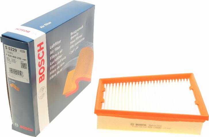 BOSCH F 026 400 229 - Õhufilter www.parts5.com