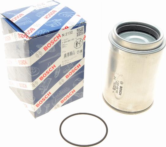 BOSCH F 026 402 132 - Palivový filtr www.parts5.com