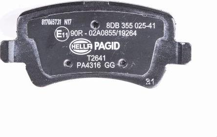 HELLA PAGID 8DB 355 025-411 - Комплект спирачно феродо, дискови спирачки www.parts5.com