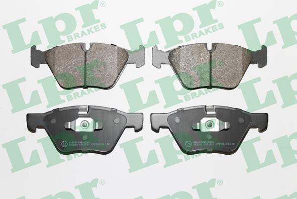 LPR 05P1511 - Тормозные колодки, дисковые, комплект www.parts5.com