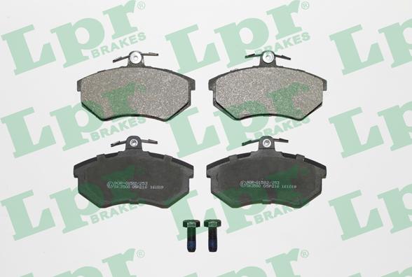 LPR 05P216 - Тормозные колодки, дисковые, комплект www.parts5.com